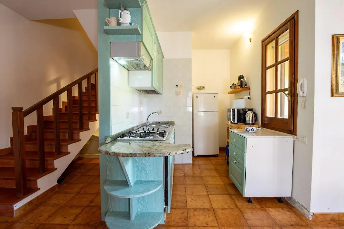 فيلا Belocations - House 50 Meters From The Sea سولاناس 0*,  إيطاليا